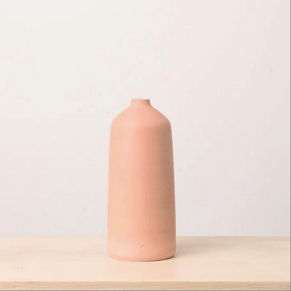 L'ingenu Terracotta Bud Vase M